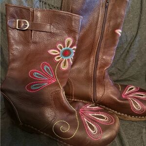 Hanna Andersson Brown Leather Boots with Colorful Embroidery size 38